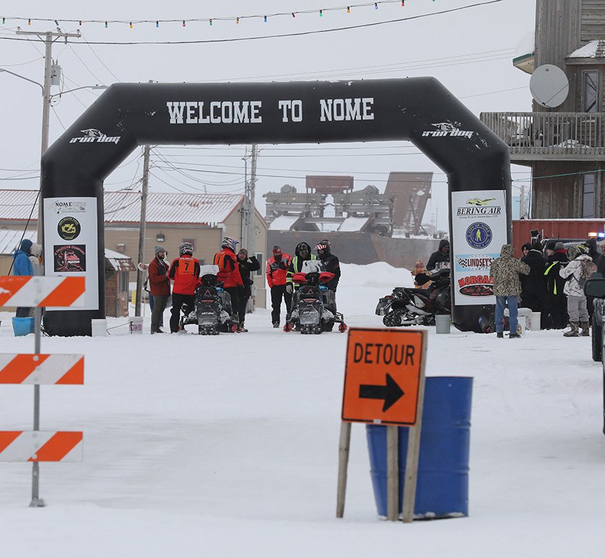 Team 7’s Tyler Aklestad and Nick Ousted arrived in Nome maintaining their first-place position. Nome Nugget photo