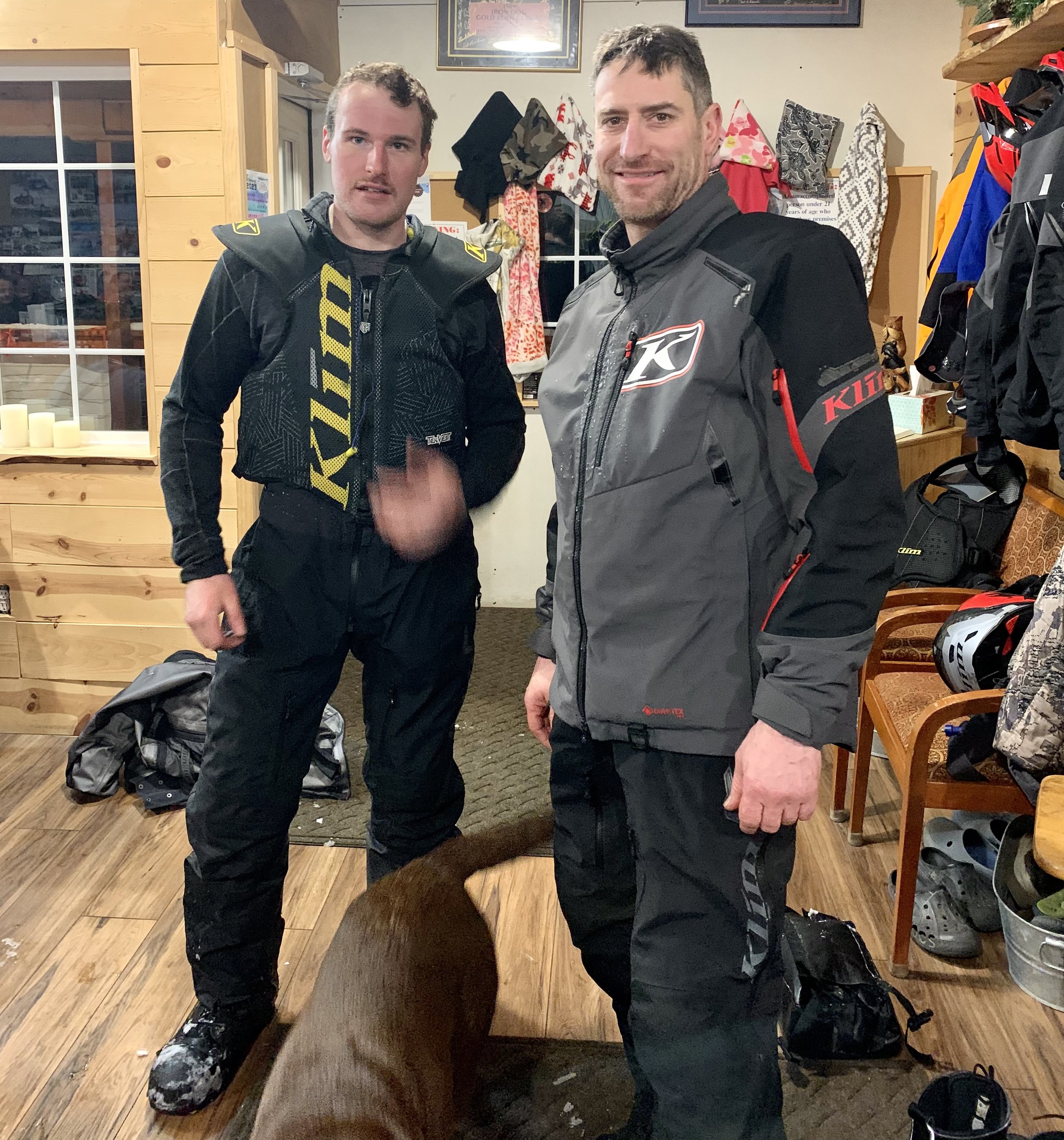 Team 2 racers Bradley Kishbaugh and Ryan Sottosanti warm up after arriving to the Skwentna checkpoint. Cindi Herman photo